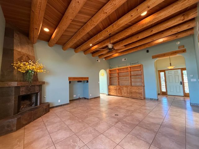 16 Mimbres Road SW, Placitas, NM 87043