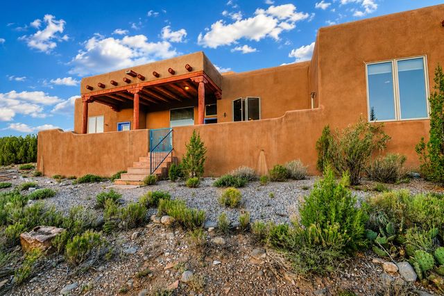 16 Mimbres Road SW, Placitas, NM 87043