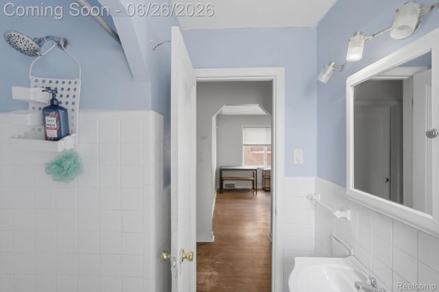 16199 Archdale Street, Detroit, MI 48235