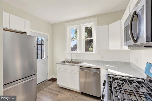 443 N 2ND ST, Wormleysburg, PA 17043