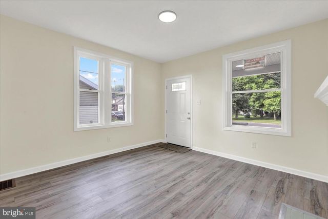 443 N 2ND ST, Wormleysburg, PA 17043