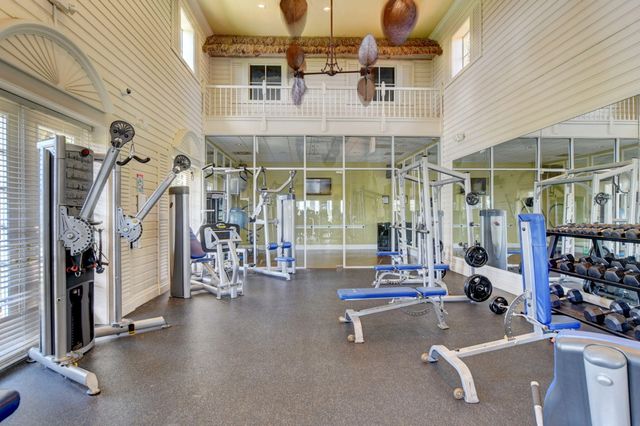 135 Yacht Club Way 204, Hypoluxo, FL 33462