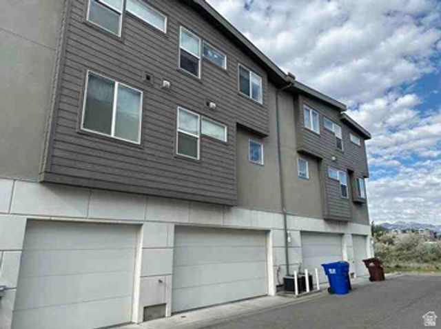 7750 S ROOFTOP DR, Midvale, UT 84047