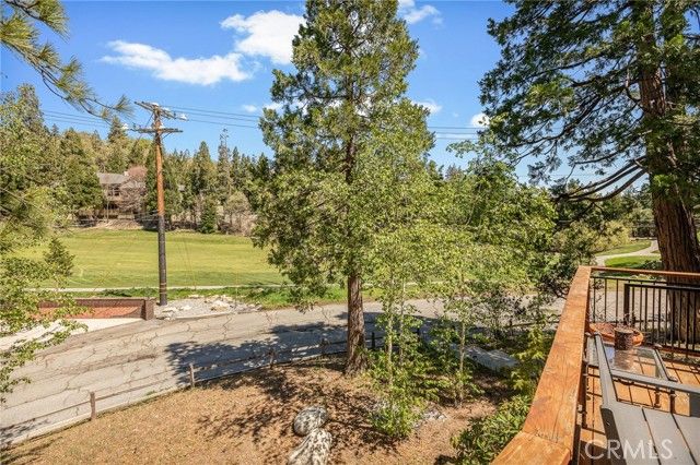26489 Hillcrest, Lake Arrowhead, CA 92352