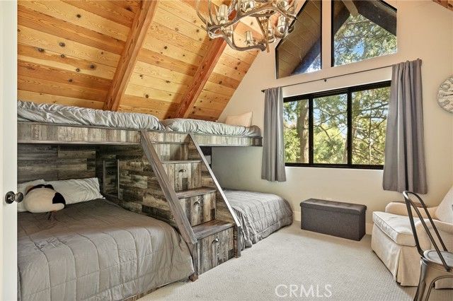 26489 Hillcrest, Lake Arrowhead, CA 92352