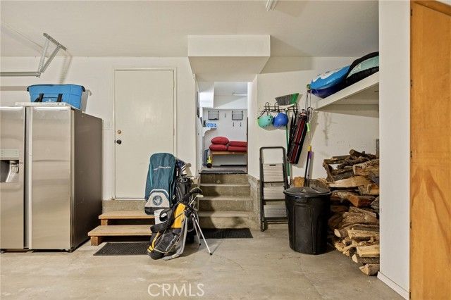 26489 Hillcrest, Lake Arrowhead, CA 92352