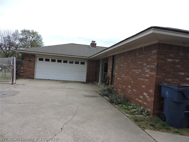 3100 S 98th Street, Fort Smith, AR 72903