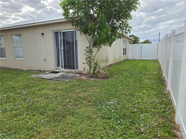 4876 30th Avenue, Vero Beach, FL 32967