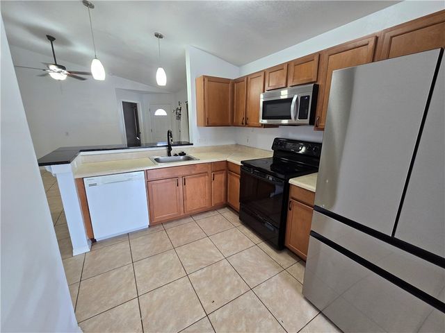 4876 30th Avenue, Vero Beach, FL 32967