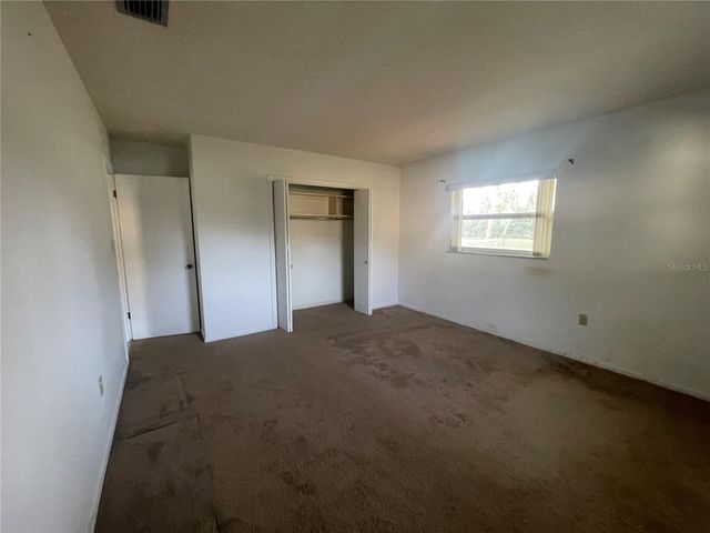 23 LONESOME PINE TRAIL, Yalaha, FL 34797