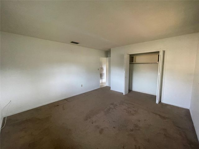 23 LONESOME PINE TRAIL, Yalaha, FL 34797