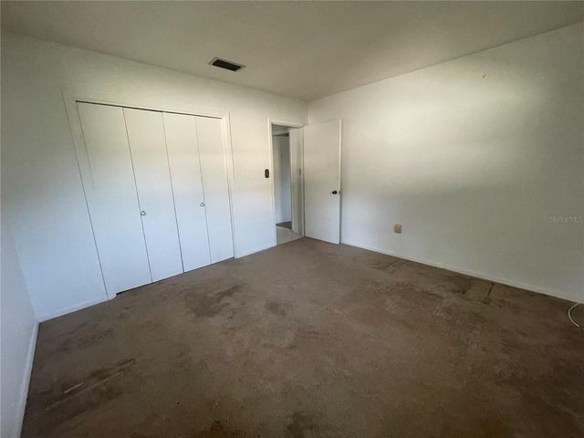 23 LONESOME PINE TRAIL, Yalaha, FL 34797