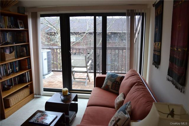 150 North Bedford Road 2F, Chappaqua, NY 10514