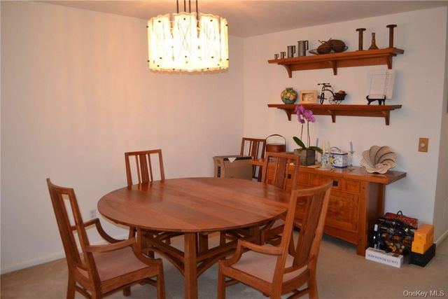 150 North Bedford Road 2F, Chappaqua, NY 10514