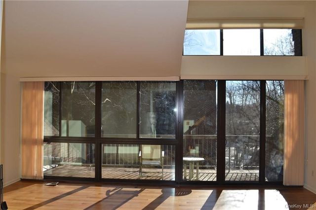 150 North Bedford Road 2F, Chappaqua, NY 10514