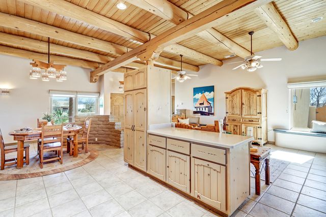 1701 Nez Perce Loop NE, Rio Rancho, NM 87144