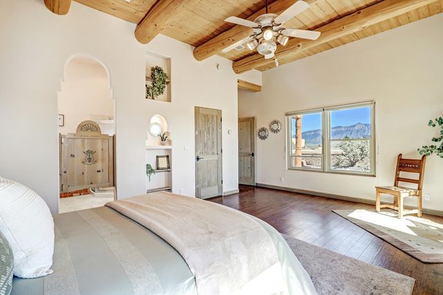 1701 Nez Perce Loop NE, Rio Rancho, NM 87144