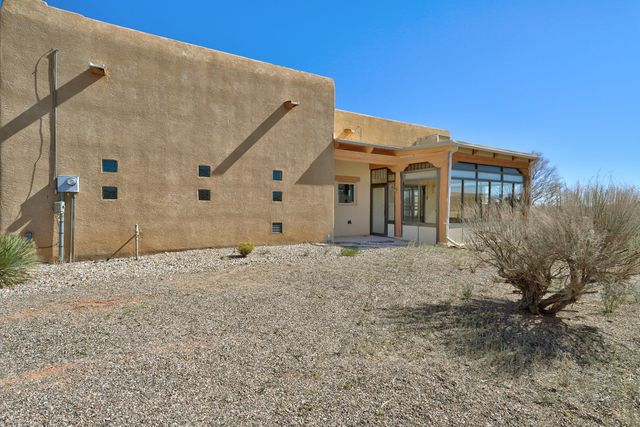 1701 Nez Perce Loop NE, Rio Rancho, NM 87144