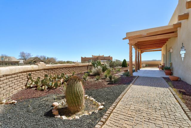 1701 Nez Perce Loop NE, Rio Rancho, NM 87144