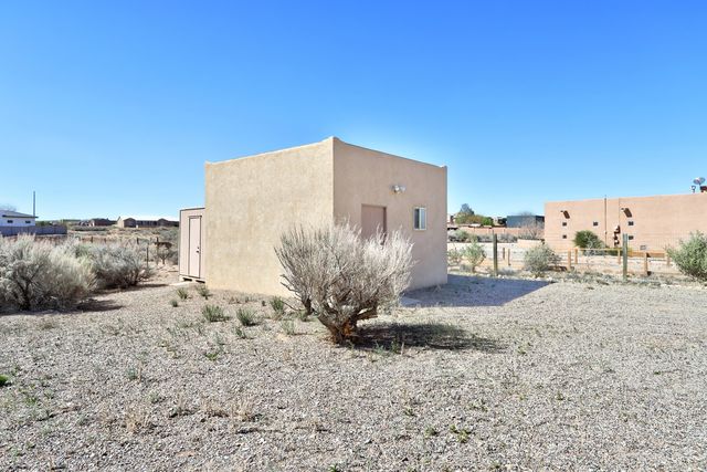 1701 Nez Perce Loop NE, Rio Rancho, NM 87144