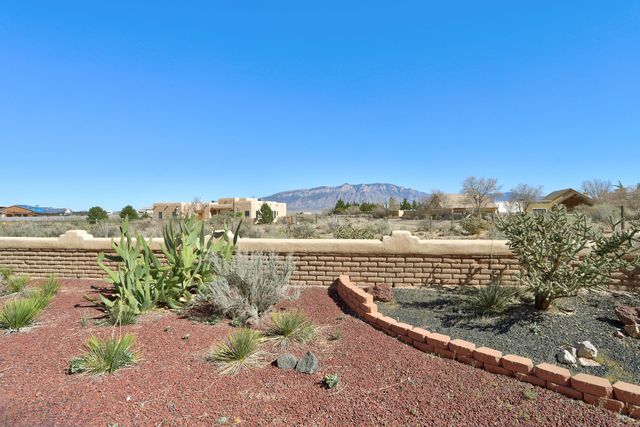 1701 Nez Perce Loop NE, Rio Rancho, NM 87144