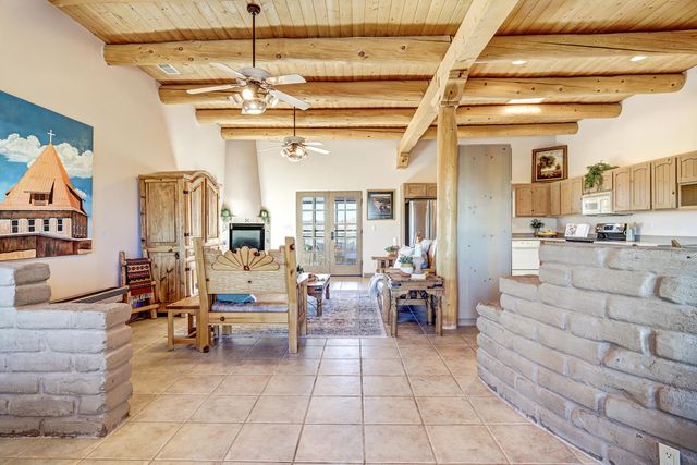 1701 Nez Perce Loop NE, Rio Rancho, NM 87144