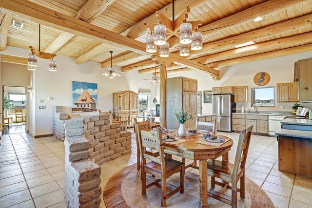 1701 Nez Perce Loop NE, Rio Rancho, NM 87144