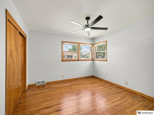 6117 Elm Street, Omaha, NE 68106