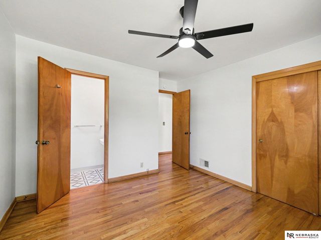 6117 Elm Street, Omaha, NE 68106