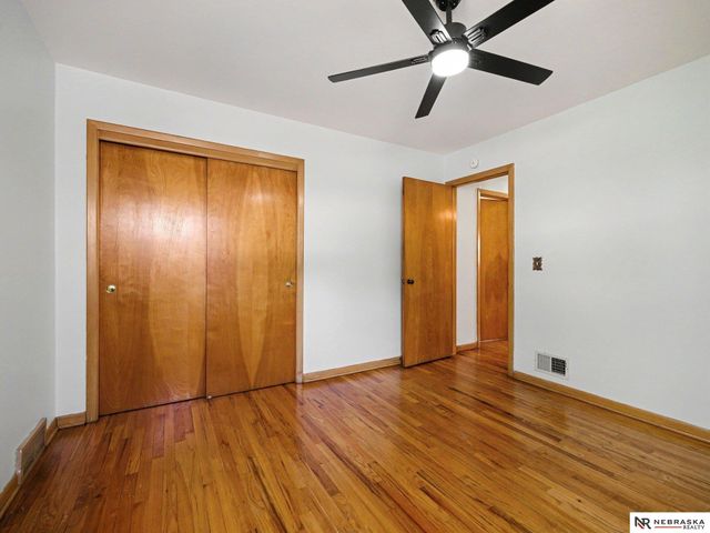 6117 Elm Street, Omaha, NE 68106