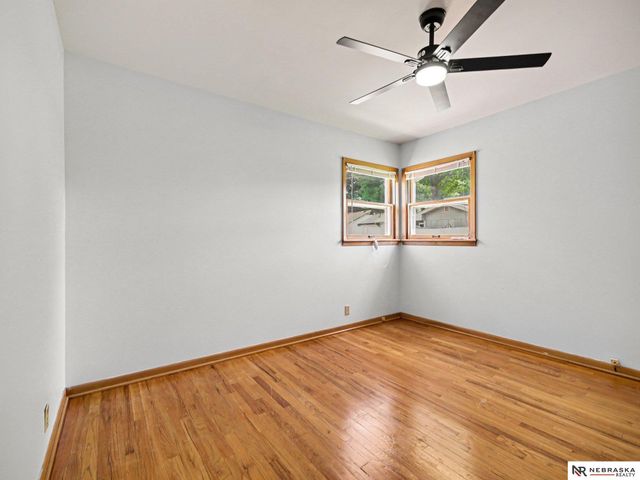 6117 Elm Street, Omaha, NE 68106