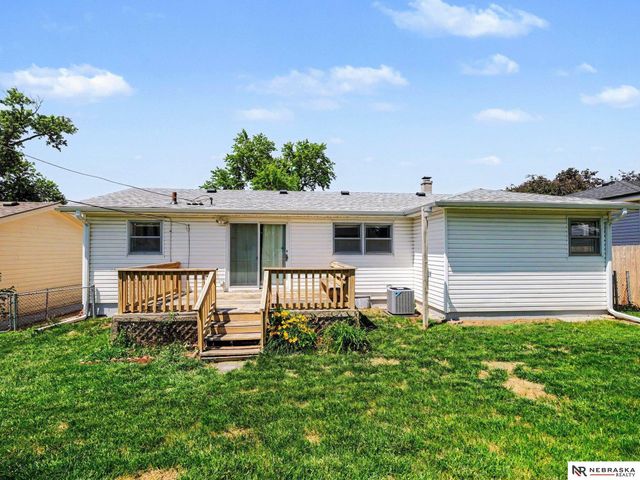 6117 Elm Street, Omaha, NE 68106