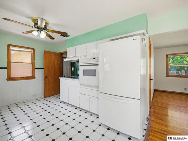 6117 Elm Street, Omaha, NE 68106