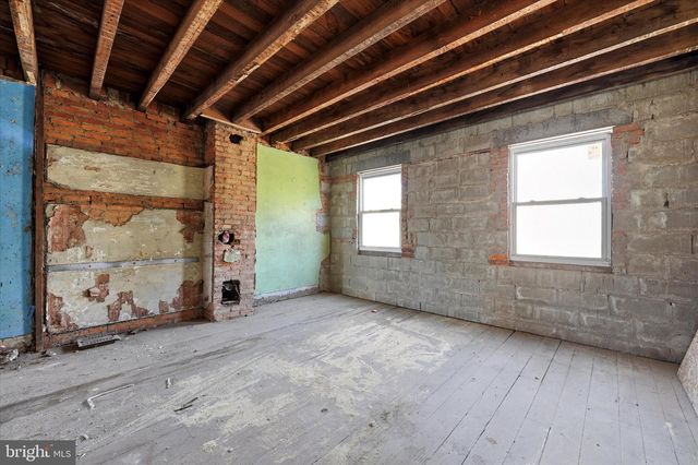 2010 ELLSWORTH ST, Philadelphia, PA 19146