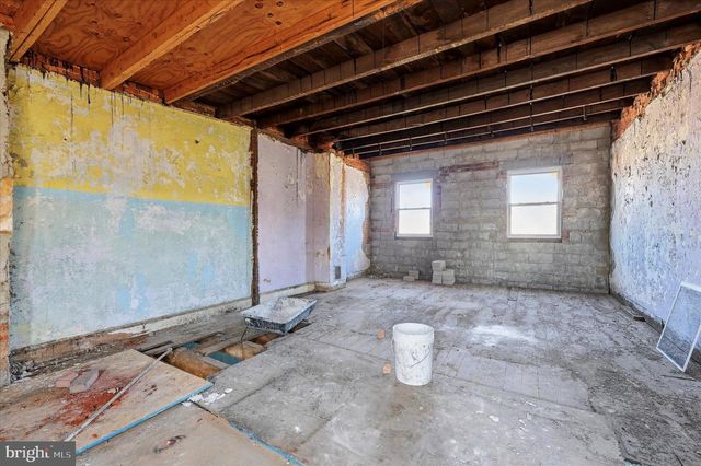 2010 ELLSWORTH ST, Philadelphia, PA 19146