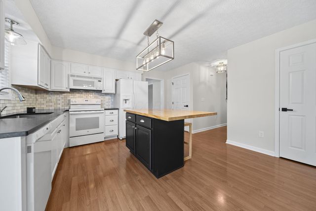 138 Tyler Place, Johnstown, OH 43031