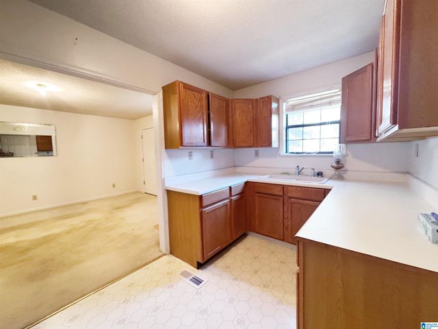 150 BRELAND STREET, Wilsonville, AL 35186