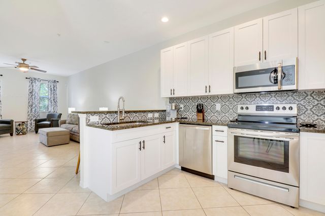 123 E Thatch Palm Circle, Jupiter, FL 33458