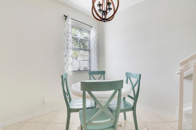 123 E Thatch Palm Circle, Jupiter, FL 33458
