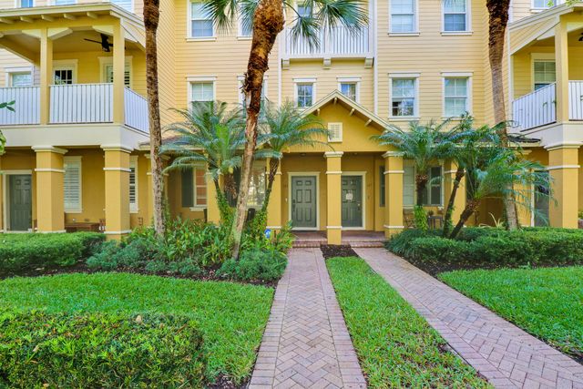 123 E Thatch Palm Circle, Jupiter, FL 33458