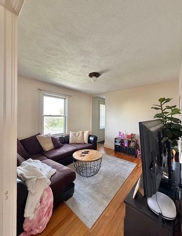 82 Verchild Street 4, Quincy, MA 02169