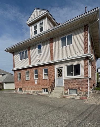 82 Verchild Street 4, Quincy, MA 02169
