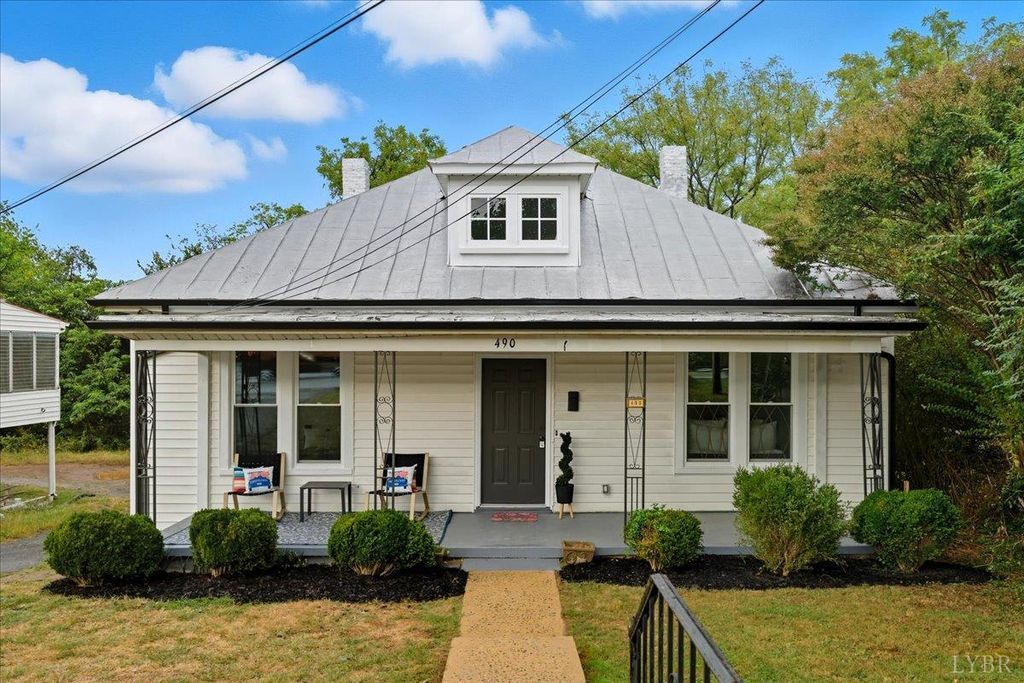 490 Oakley Avenue, Lynchburg, VA 24501