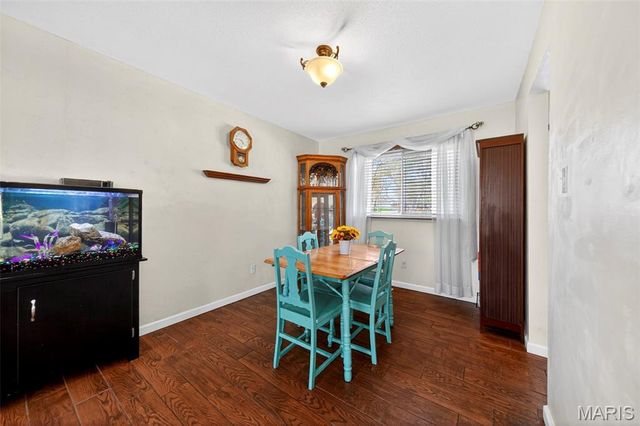 8 Creekwood Drive, St Peters, MO 63376