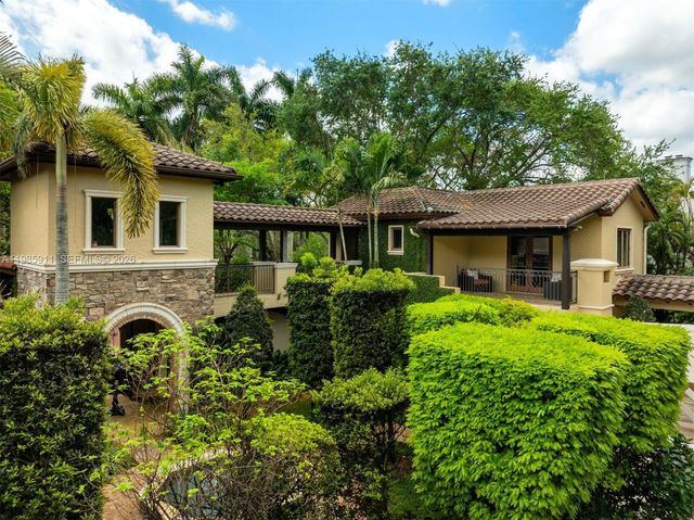 6201 SW 96th Street, Pinecrest, FL 33156