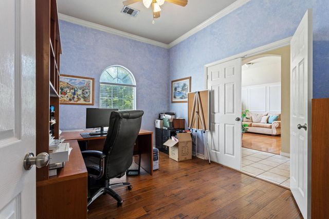 632 Delores Drive, Grand Prairie, TX 75052