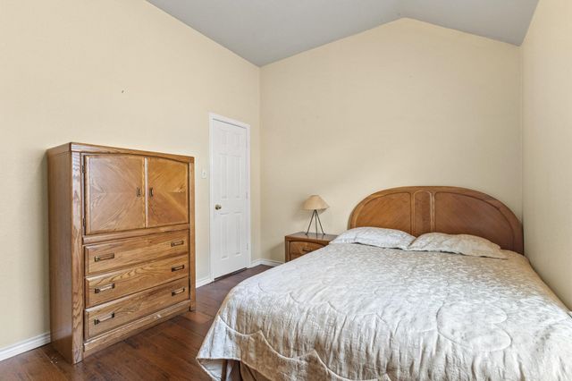 632 Delores Drive, Grand Prairie, TX 75052