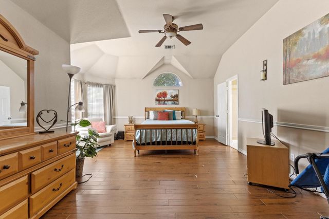 632 Delores Drive, Grand Prairie, TX 75052