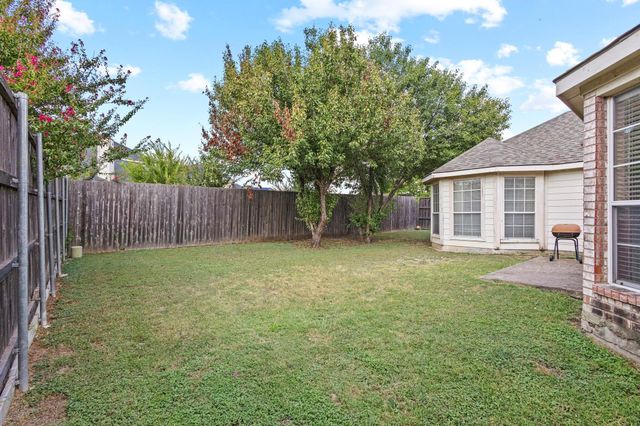 632 Delores Drive, Grand Prairie, TX 75052