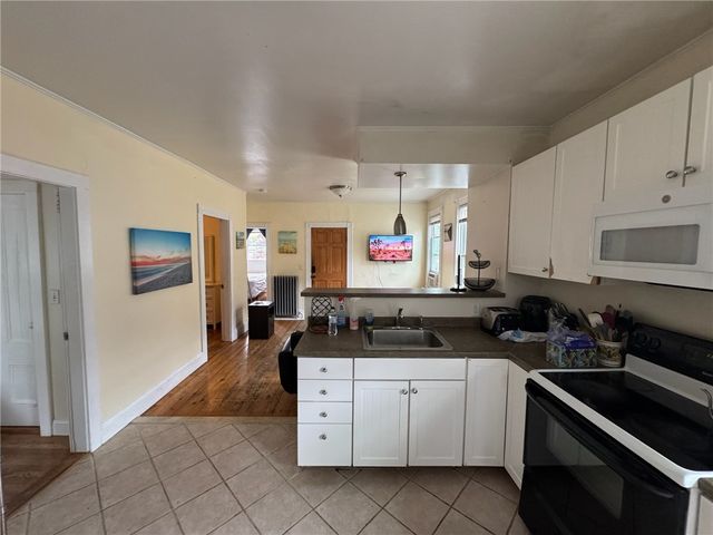 9 Ann Street 2, Newport, RI 02840